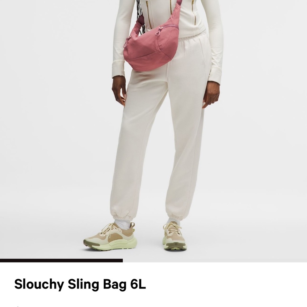 Lululemon slouchy sling bag 6L - Picture 3 of 3